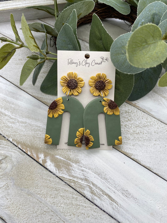 Realistic Sunflower Arch Earrings